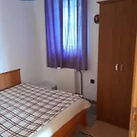 Harmonia Vendeghaz 100 Meterre Az Igali Gyogyfuerdotol