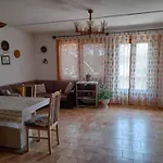 شقة Harmonia Vendeghaz 100 Meterre Az Igali Gyogyfuerdotol *