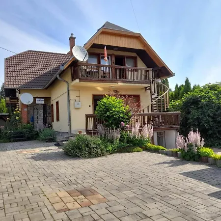 شقة Harmonia Vendeghaz 100 Meterre Az Igali Gyogyfuerdotol إيغال