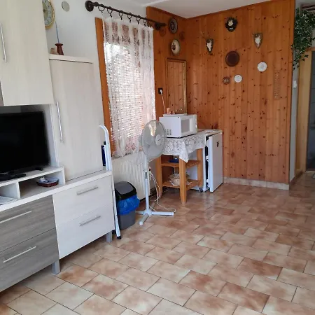 Harmónia 100 Méterre Az Igali Gyógyfürdőtől * Igal