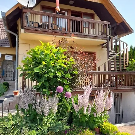 Harmónia 100 Méterre Az Igali Gyógyfürdőtől Apartman *