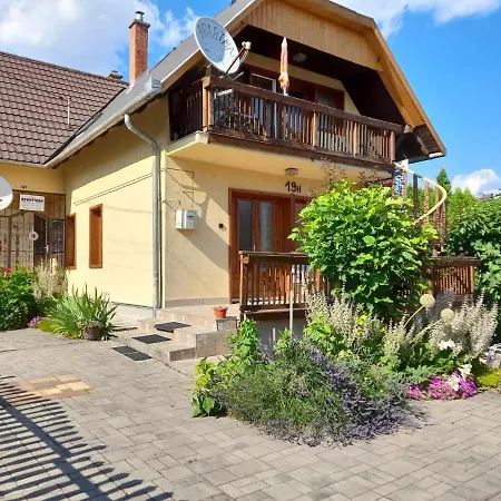 Harmonia Vendeghaz 100 Meterre Az Igali Gyogyfuerdotol