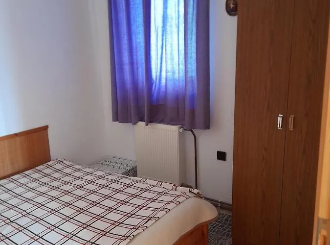 Harmonia Vendeghaz 100 Meterre Az Igali Gyogyfuerdotol
